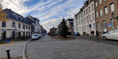 Cobbled street with Dutch style houses